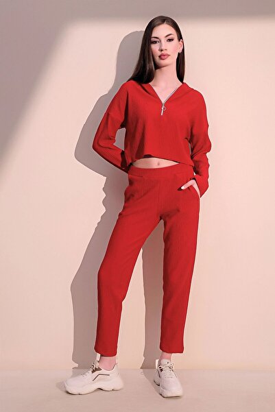 Juuuj Women's Red Modern Style Soft Textured Elastic Waist Pocket Trousers