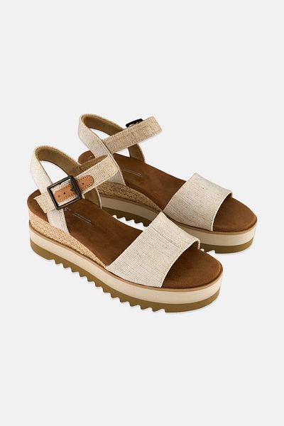 Toms Women Adjustable Buckle Sandals, Beige Combo