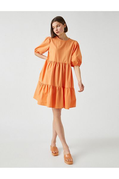 Koton Midikleid mit Ballonärmeln – Lagendesign