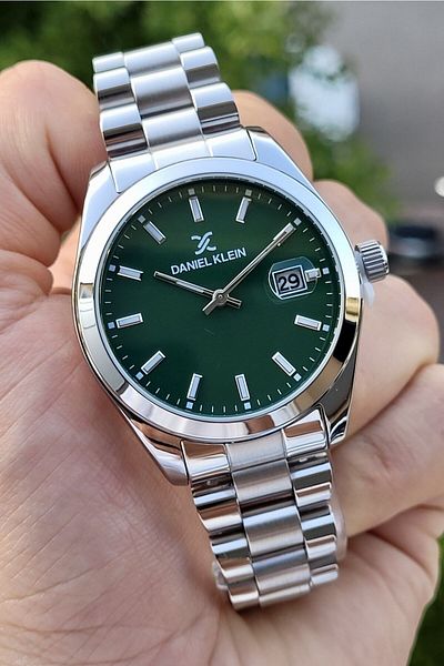 Daniel Klein Men's Watch with Adjustable Cordon Calendar in Grey Green Color