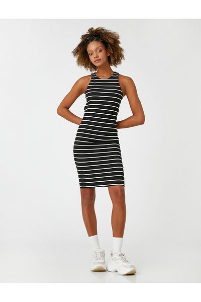 Koton Midikleid, ärmellos, figurbetont, Neckholder, schmale Passform