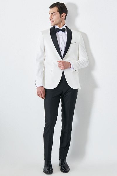 ALTINYILDIZ CLASSICS Men's White-Black Slim Fit Slim Fit Shawl Collar Patterned Classic Tuxedo Suit