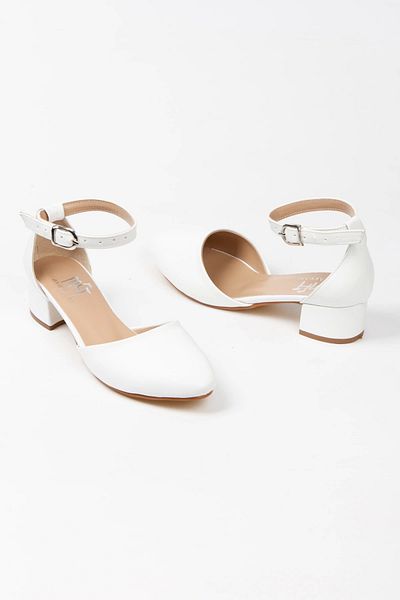 GULT White Women's Karnıyarık Model Low Heel Shoes