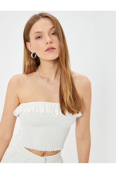 Koton Crop Top bez ramínek – nabíraný a lemovaný detail