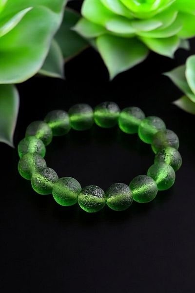herseyvar 10 mm Moldavite Crystal Elastic Bracelet