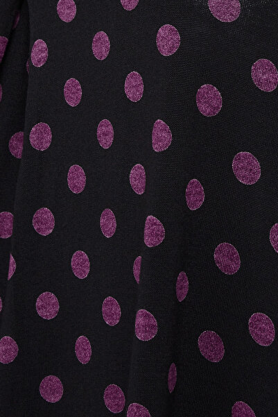 Stil Diva Polka Dot Print Plus Size Blouse - Crew Neck, Zero Sleeve - 302247