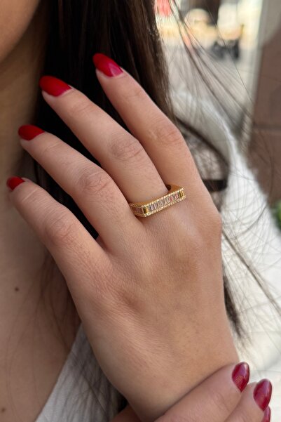 Utku Kuyumculuk 22 AYAR BAGET TAŞLI ÖZEL TASARIM ÇİZGİ YÜZÜK