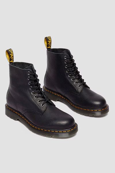 Dr. Martens 1460 Pascal Black Ambassador