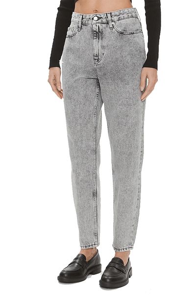 Calvin Klein Máma Jean