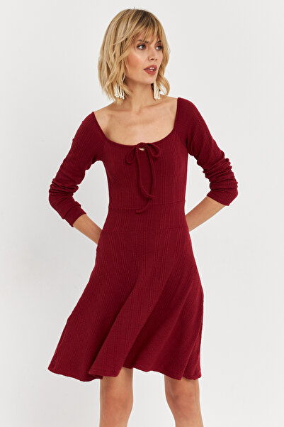 Cool & Sexy Burgunderfarbenes Minikleid – Damen mit Schnürung vorne TF59