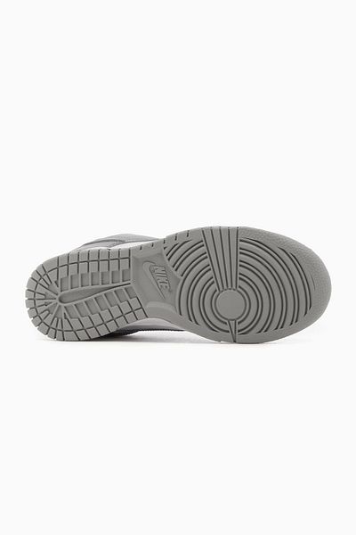 Nike Nike Dunk Low
Metallic Silver – Schuhe