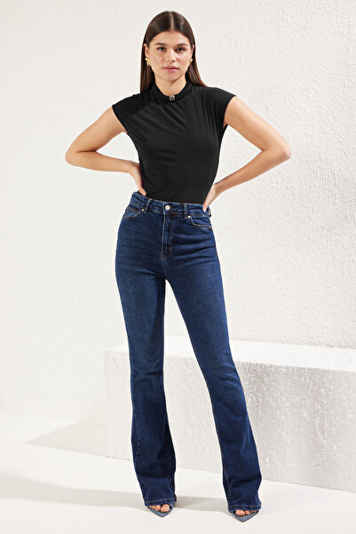 Trendyol Collection Corp flexibil - negru, cu detalii despre accesorii, corp așezat TWOSS25BD00000