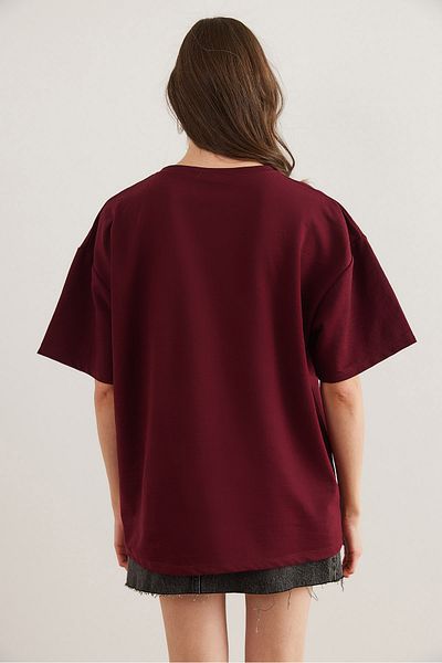 Olalook Tricou de damă cu broderie marină Burgundy - Potrivire confortabilă TSH- 19000832