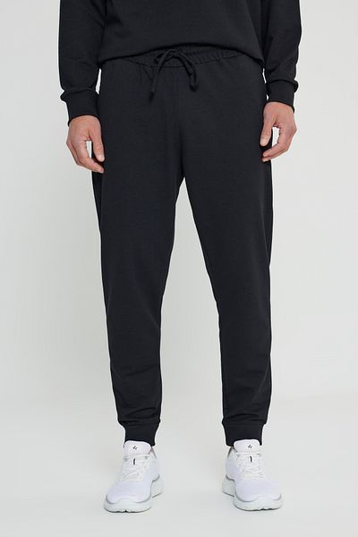 AC&Co / Altınyıldız Classics Schwarze Jogger-Jogginghose für Herren – bequeme Tasche, 2 Fäden Baumwolle