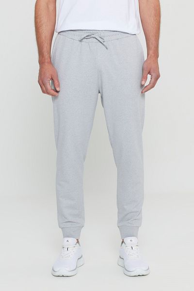 AC&Co / Altınyıldız Classics Graue Melange-Jogginghose für Herren – bequeme Jogginghose aus Baumwolle, 2 Fäden, Taschen, Standardschnitt