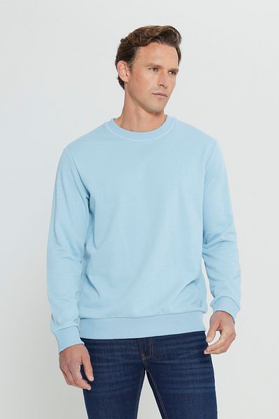 AC&Co / Altınyıldız Classics Hellblaues Herren-Sweatshirt mit normaler Passform und Rundhalsausschnitt aus 3-fädiger Baumwolle