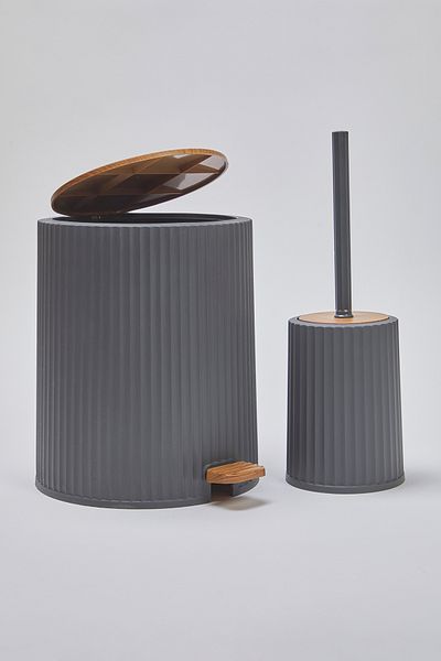 Trendyol Collection Σετ 2 Ξύλινων Λεπτομερείς Πλαστικοί Κάδοι Απορριμμάτων και Βούρτσα Μπάνιου - TPHSS25BST00004