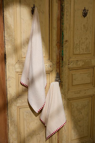 Trendyol Collection 2dílná sada ručníků na obličej 50x80cm a 2dílná sada ručníků 70x140cm TPHSS25HVL00000