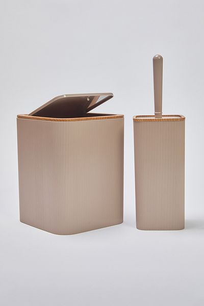 Trendyol Collection 2 τμχ Πλαστικό ξύλο εμφάνισης Λεπτομερές σετ μπάνιου με κάδο απορριμμάτων και βούρτσα TPHSS25BST00003