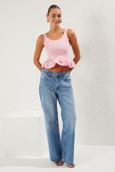 Trendyol Collection Ροζ Flounced φούστα - Πλεκτή μπλούζα με λαιμόκοψη πισίνας TWOSS25BZ00091