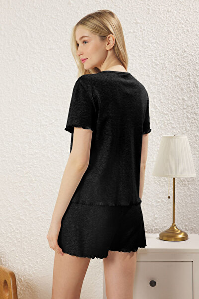 Trendyol Collection Schwarzer Knopf, gerippte Shorts, gestrickter Pyjama-Anzug THMSS25PT00006