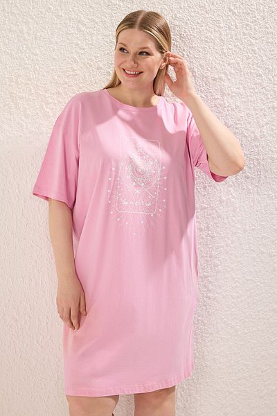 Trendyol Curve Plus Size Pink Geometric T-Shirt Dress - 100% Cotton Tbbss22El2269