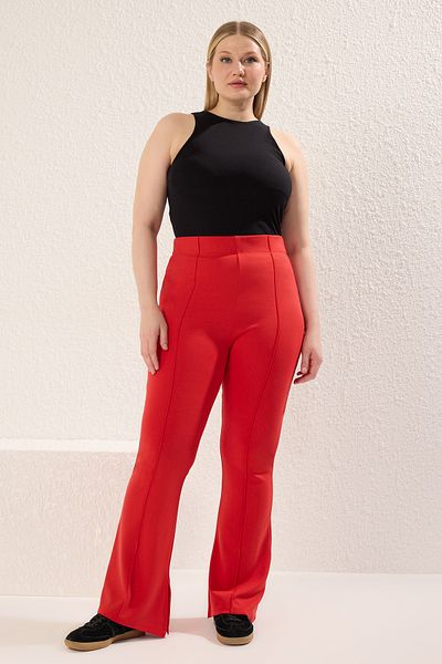 Trendyol Curve Rote Strickhose mit spanischem Beinschlitz TBBAW23AR00002