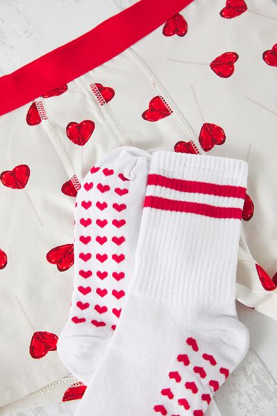 Trendyol Collection Ecru Herz gemustert Valentinstag Geschenk Socken-Boxer Unterwäsche Set