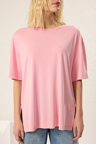 Trendyol Collection Ροζ - Πιο σταθερό υφασμάτινο μπλουζάκι μεγάλου μεγέθους TWOSS25TS00125