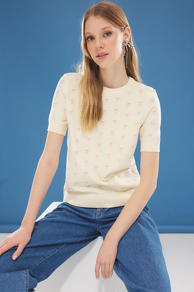 Trendyol Collection Ecru Ribbon Printed Premium Thread / Special Thread Knitwear Blouse Twoss25Bz00196