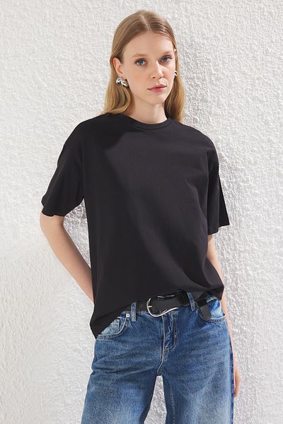 Trendyol Collection Pohodlné černé bavlněné tričko - detail na zip, 100% bavlna, Twoss24Ts00272