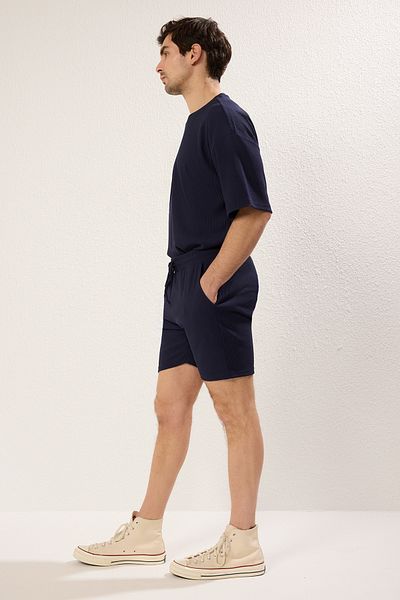 Trendyol Collection Mittelgroße Ottoman-Shorts mit dunkelblauer Textur – reguläre Passform, Schnürung TMNSS23SR00039