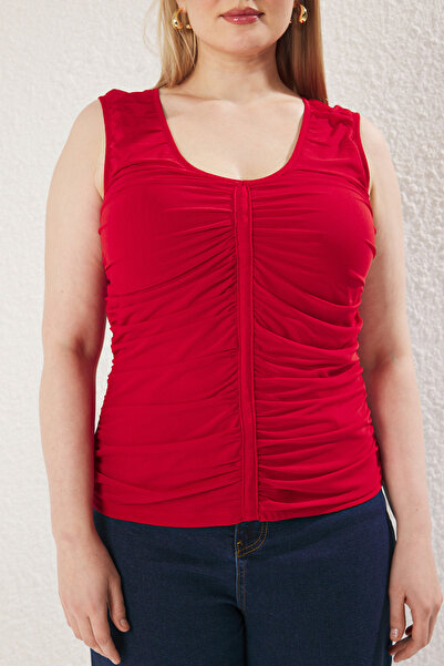 Trendyol Curve Rote Tüll-Strickbluse in Übergröße