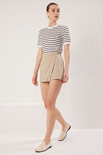Trendyol Collection Beige Linen Look Pleated Woven Shorts & Bermuda Twoss25Sr00062