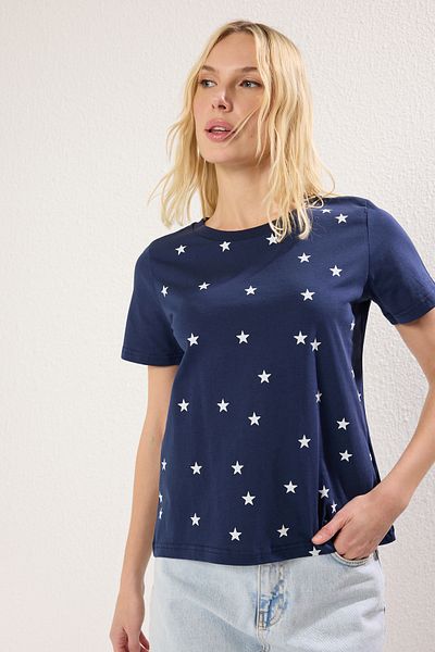Trendyol Collection Csillagmintás sötétkék kötött póló - legénységi nyakú, normál szabású TWOSS20TS0757