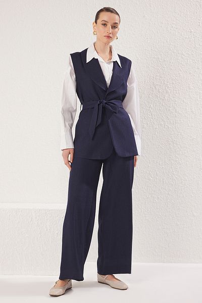Trendyol Modest Marineblauer, flach gewebter Hijab-Unterteil-Oberteil-Anzug in Leinenoptik TCTSS25US00021