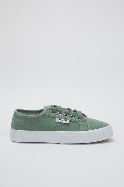 TRENDYOL SHOES Mintfarbene Damen-Sportschuhe zum Schnüren mit flacher Sohle TAKSS25SN00039