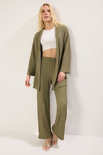 Trendyol Collection Set de îmbrăcăminte tricotată cu picior lat/picior lat, texturat kaki TWOSS25AU00007
