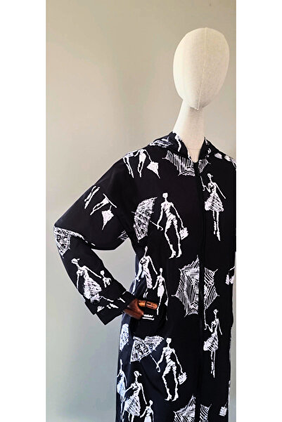 Atelier Nui Black Waterproff Raincoat / Black Patterned Waterproof Hooded Rai...