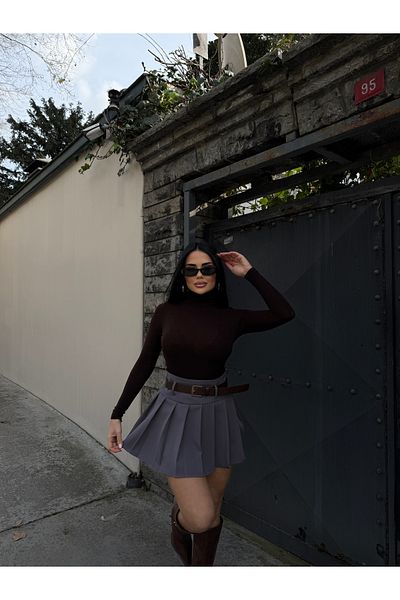 LB Laluna Butik Fusta plisată cu centură gri închis pentru femei, cu căptușeală interioară și pantaloni scurți