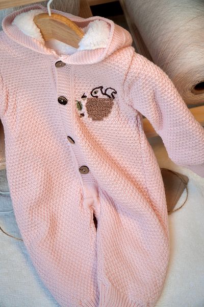 Bursa Trikomer Knitwear Knitted Squirrel Embroidered Wellsoft Lamb Wool Winter Baby Jumpsuit