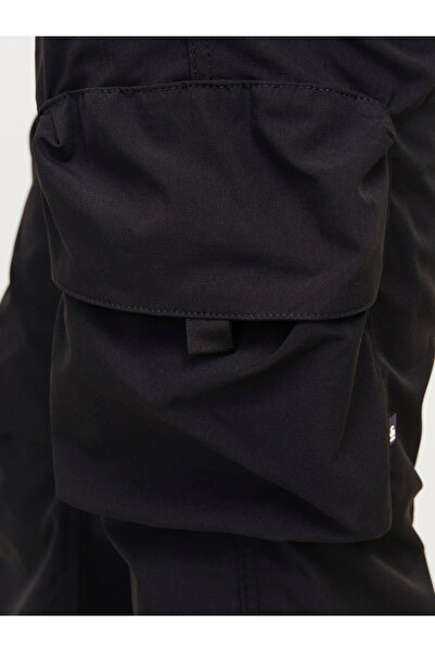 Styli Mid Rise Relaxed Fit Cargo Pants