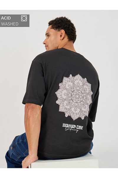 Styli Acid Wash Back Graphic Print Oversized T-Shirt