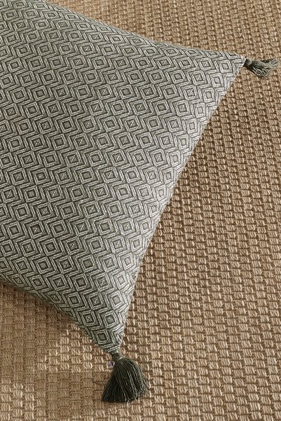 Akaystore Decorative Throw Pillow Cover 45X45 cm |   Pillowcase |   Tasseled |   Modern and Elegant Design