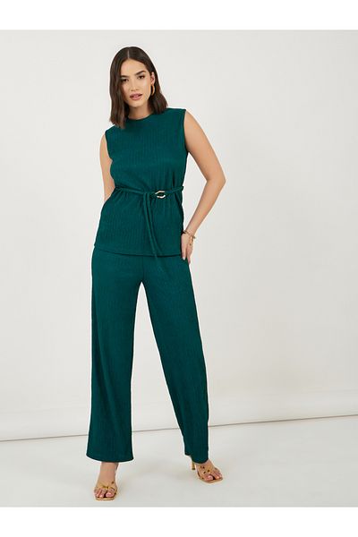 Styli Crinkle Knit Sleeveless Top & Straight Leg Pants Co-Ords