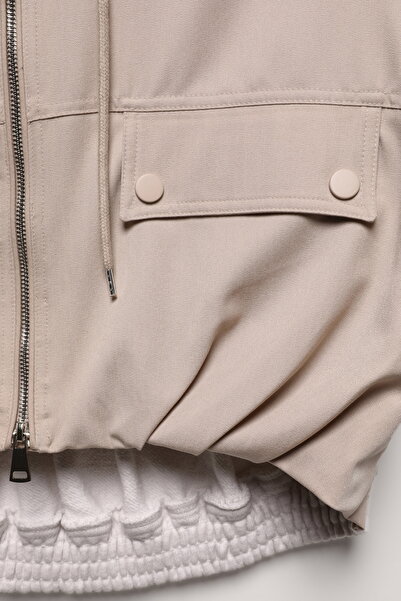 Quzu Beige Color Hooded and Large Pocket Vest Jacket