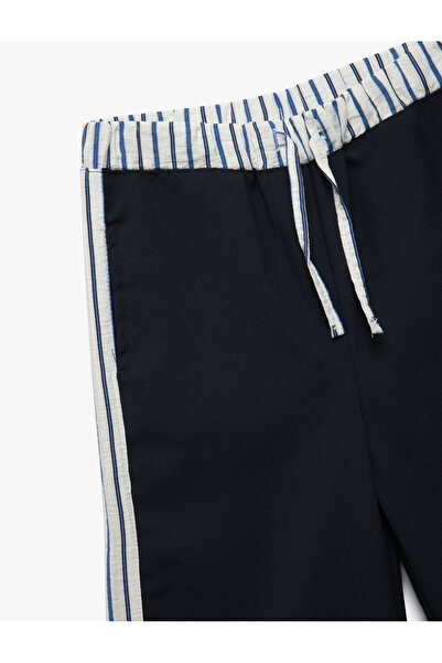 Koton Beli Bağcıklı Şerit Detaylı Geniş Paça Pantolon