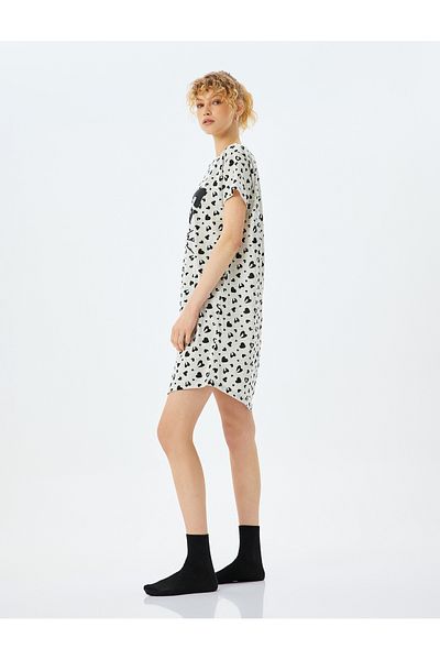 Koton Cotton cat-themed printed short sleeve crew neck nightdress.