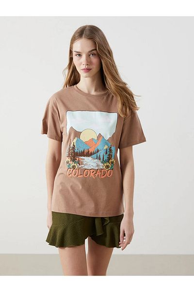 LC Waikiki Γυναικείο μπλουζάκι XSIDE Brown Crew Neck Colorado με στάμπα