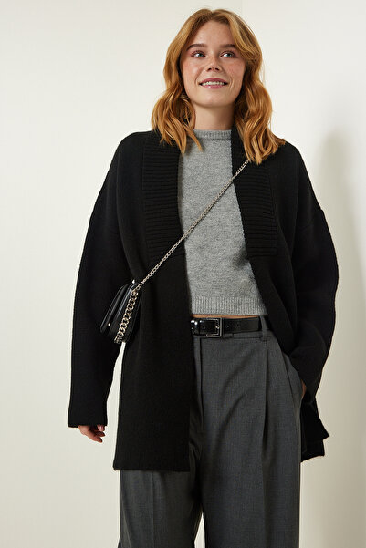 Lovelyİstanbul سترة تريكو سوداء بجيب سميك - LPF0099